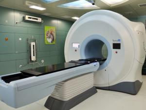 TOMO（螺旋断层放射治疗系统托姆刀）